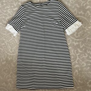 Womens New York and company black and white striped textured dress sleeves L